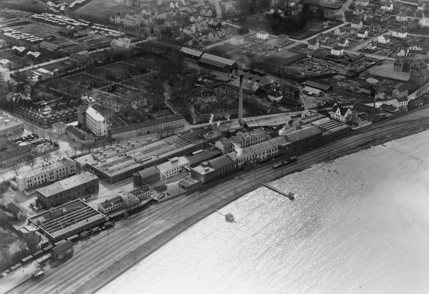 Jönköpings tändsticksfabrik 1927, fabriksbyggnader och skorstenar